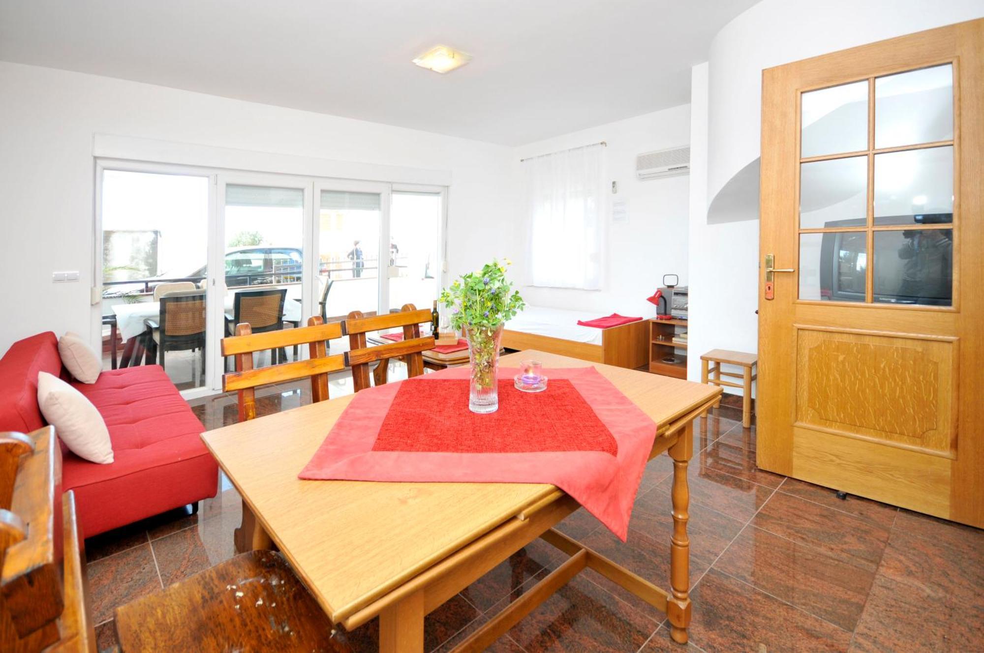 Apartmani Svalina - Seaview And 130M From Beach 트로기르 외부 사진